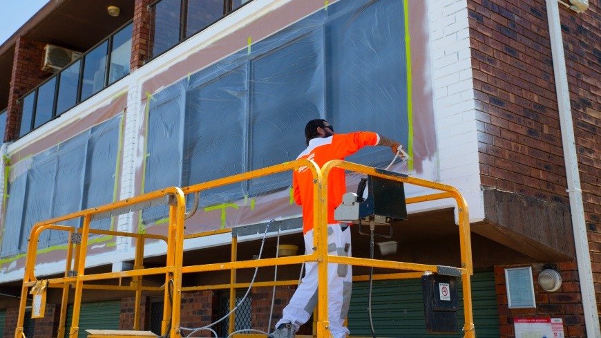 7-key-considerations-when-choosing-the-right-strata-painters