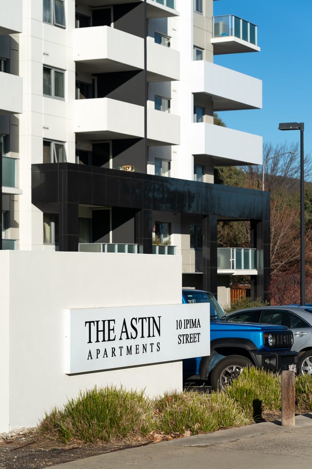 Higgins_Astin_9803_fr